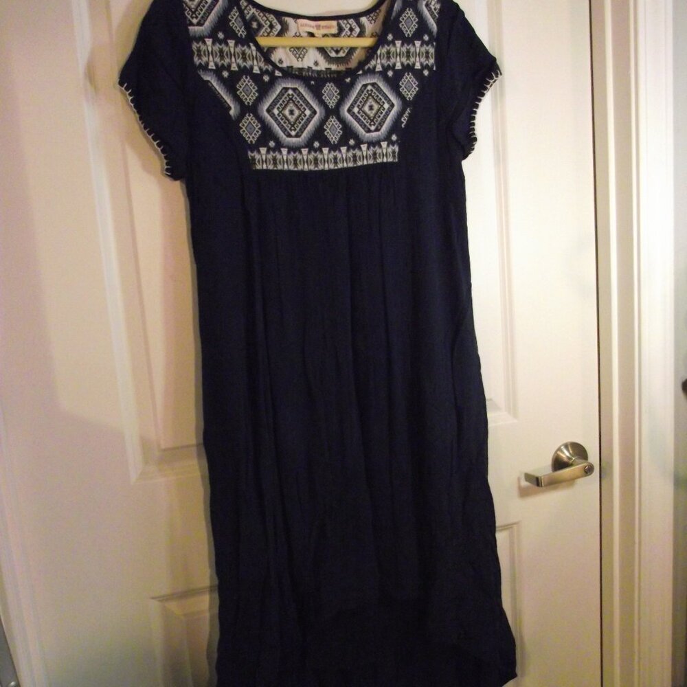 WOMENS ALTAR'D STATE brand - size LARGE SHORT SLEEVED MIDI SWING DRESS